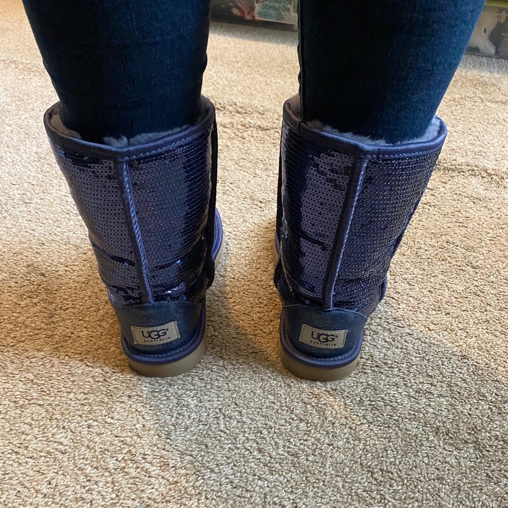 LIKE-NEW UGG BOOTS!